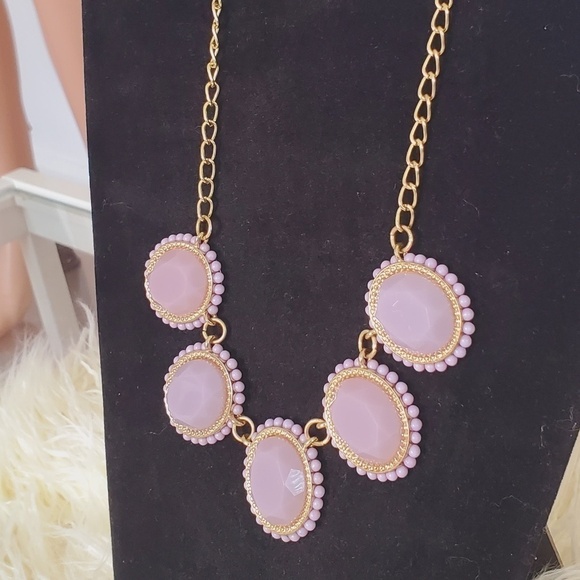 Simulated Pearl & Crystal Collar Necklace 🌴 - Picture 3 of 5